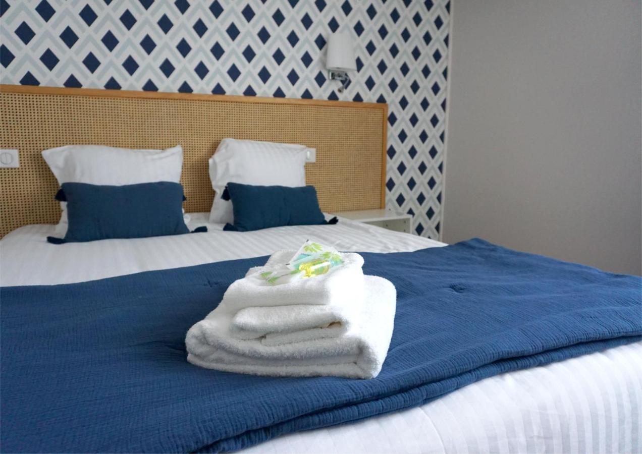 Hotel Le Glacier Вильнёв-сюр-Ло Экстерьер фото